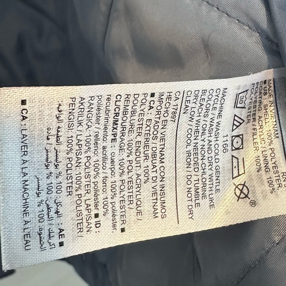 Old Navy Water-Resistant Quilted Shacket in Wintry Waters Blue - Picture 7 of 8